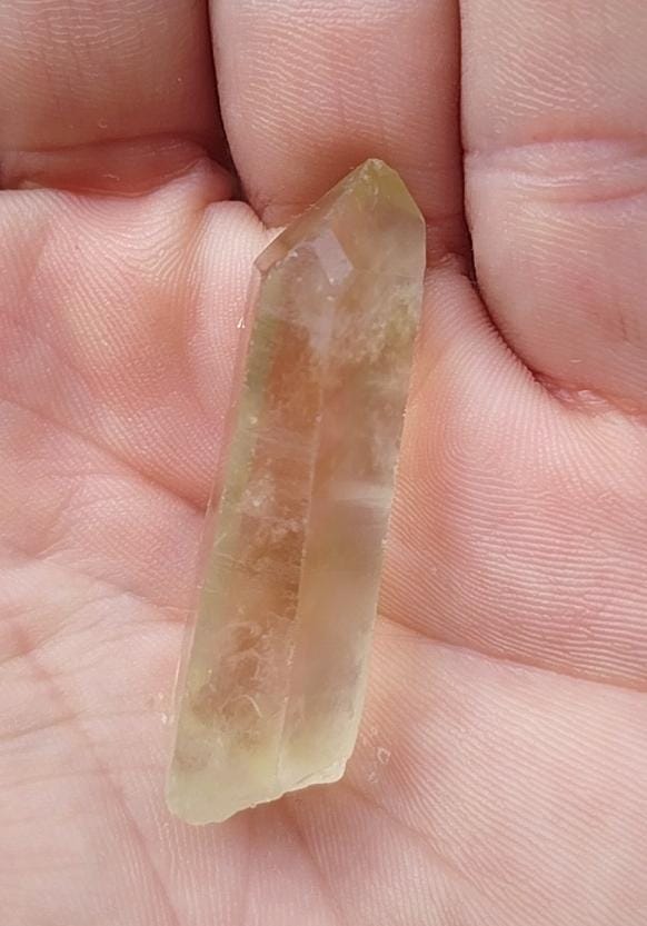 Pointe naturelle de citrine