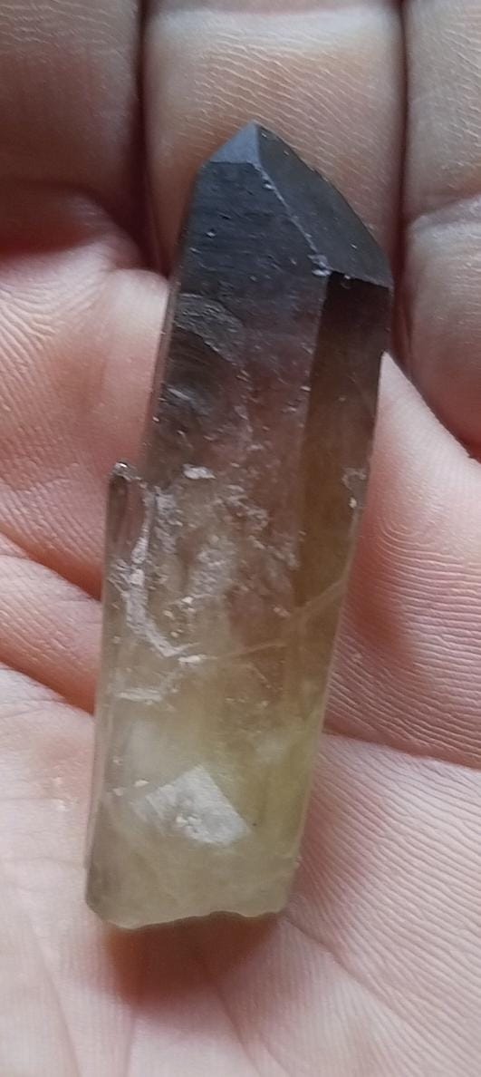 Pointe naturelle de citrine