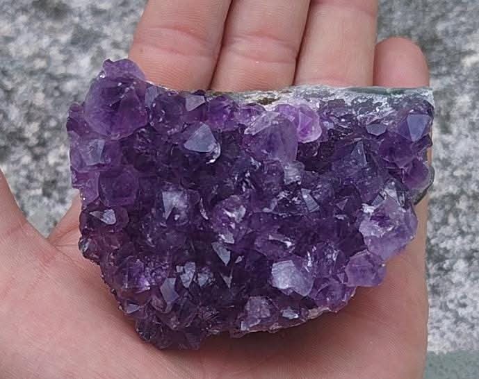 Spécimen d'améthyste.