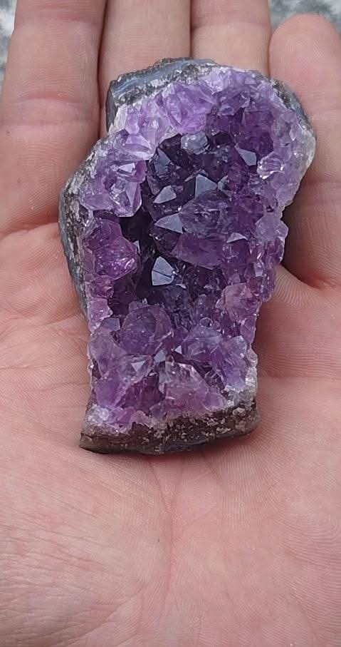 Spécimen d'améthyste.