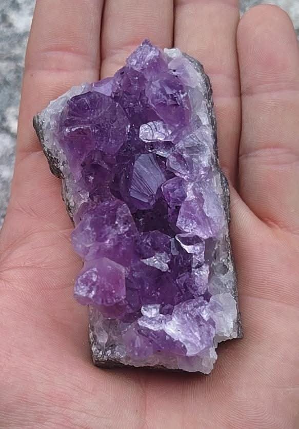 Spécimen d'améthyste.