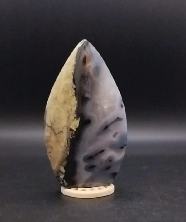 Goutte polie en Agate Volcan (avec UV reaction)