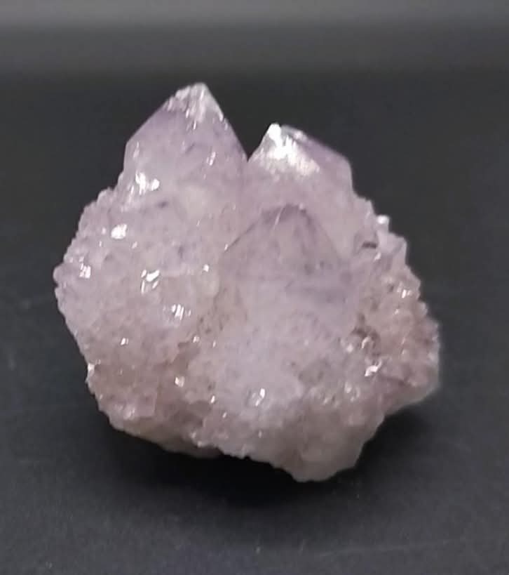 Quartz esprit lavande / Améthyste Cactus spécimen.