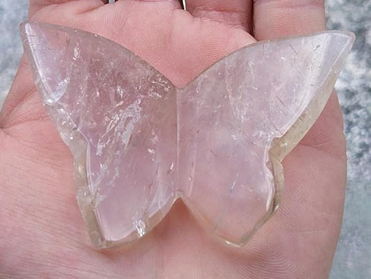 Mariposa de cuarzo transparente.