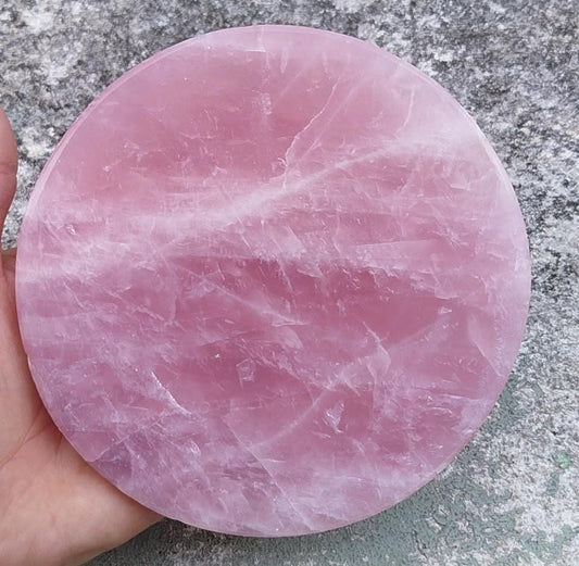 Plaque de quartz rose polie.