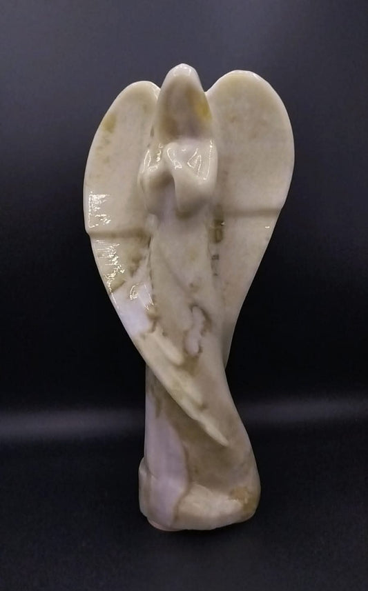 Estatua de ángel de jade limón.