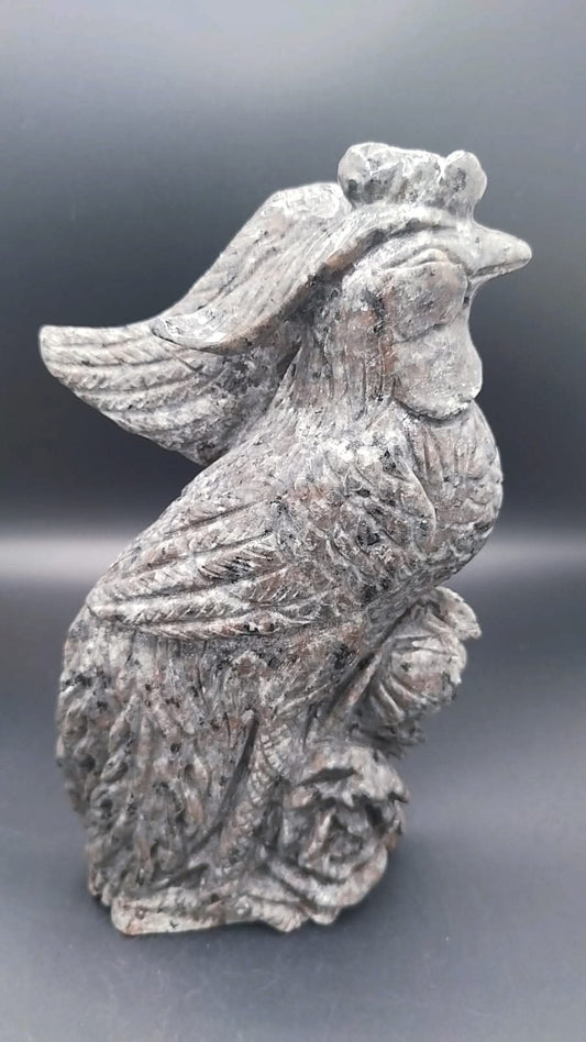 sculpture Phoenix yooperlite ( réaction UV )