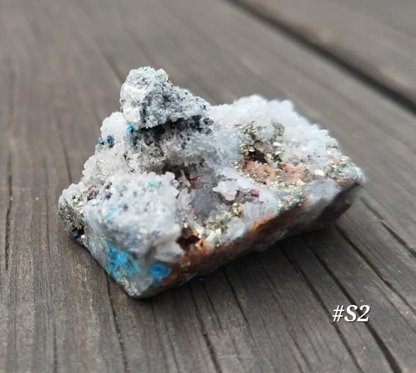 Quartz et Pyrite spécimen (#S2)