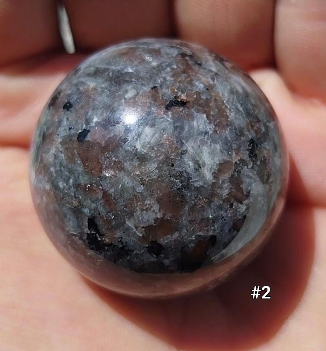Esfera de yooperlita (con reacción UV)