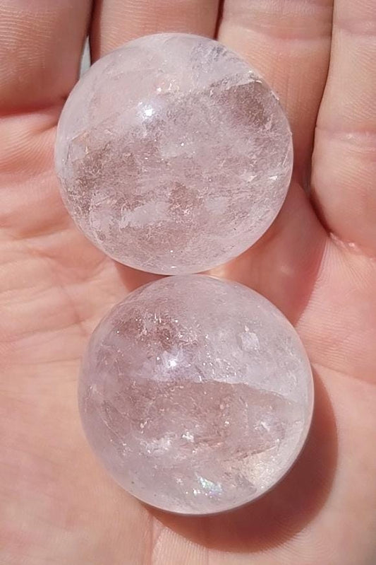 Esfera de cuarzo transparente